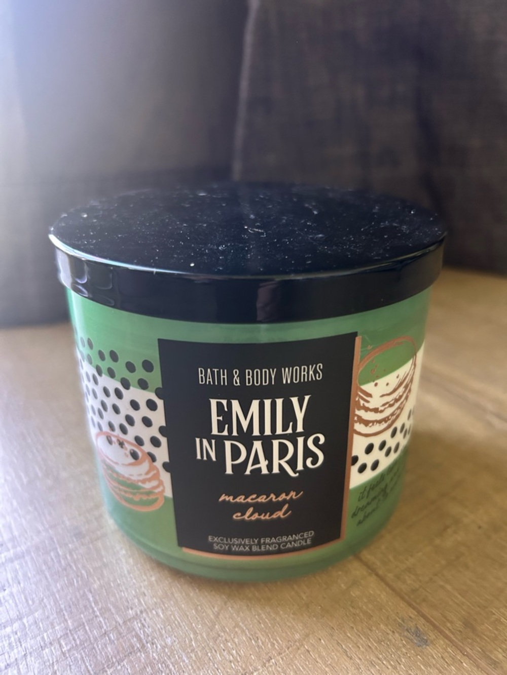 Bath & Body Works Emily in Paris Macaron Cloud Candle - Green & Black